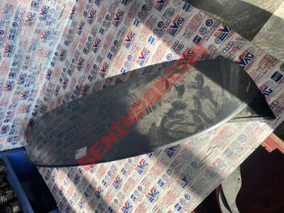 8V4827933B - SPOYLER