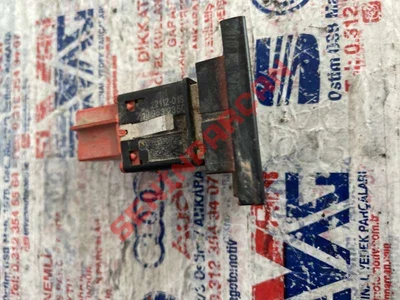 2H0953235C - İKAZ LAMBASI BASMALI TUŞU