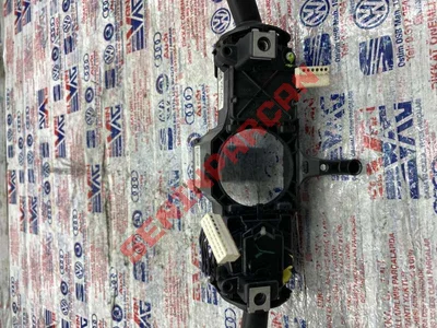 5Q0953521L - DİREKSİYON KOLU KOMB. ŞALTERİ - İkinci El Orjinal