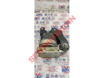 7M0399133H - MOTOR TAKOZ BRAKETİ