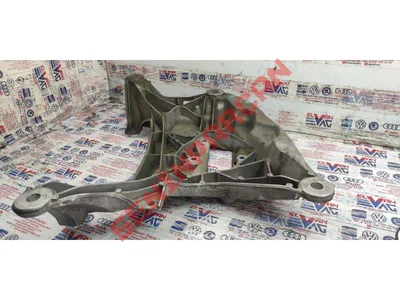 8W0399262AF - TRAVERS