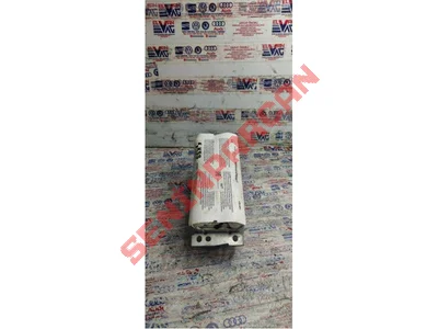 8T0880204H - YOLCU HAVA YASTIGI