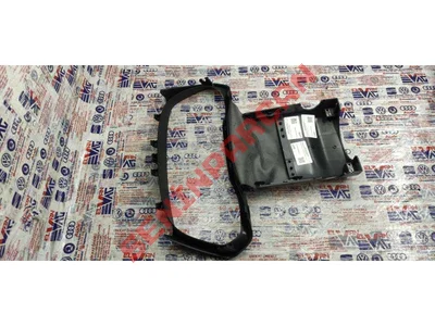 5E3858565 - DİREKSİYON KOLONU ÇEVRESEL TRİM KAPAĞI ÜST