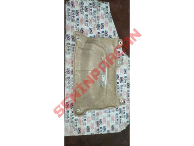 5Q0825611B - ORTA SUSTURUCU IÇIN ISI KORUMA - İkinci El Orjinal