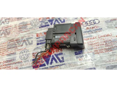 8R2941509 - DÖRTLÜ IKAZ LAMBASININ DÜĞMESI