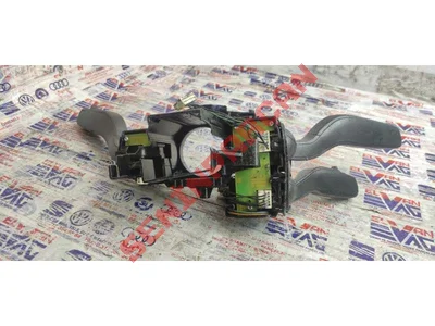 8V0953521CK - DİREKSİYON KOLU KOMB. ŞALTERİ - İkinci El Orjinal