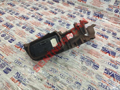 4G0867372 - TUT.KAPA.ÜST PARÇASI