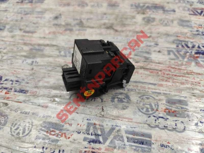 8V1927225C - SOL SERIT DEGISTIRME UYARI GOSTERGESI