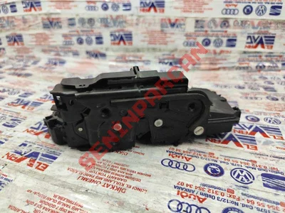 5TA839015H - KAPI KILIDI