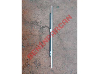 4G0853763 - SÜS ÇITASINA SAHIP CAM AĞIZ - İkinci El Orjinal
