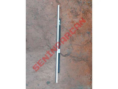 4G0853763 - SÜS ÇITASINA SAHIP CAM AĞIZ