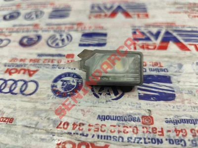 8W0947134 - IC AYDINLATMA VE OKUMA LAMBASI - İkinci El Orjinal