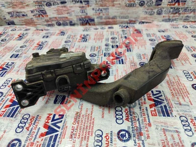 8D1721523F - GAZ PEDALI