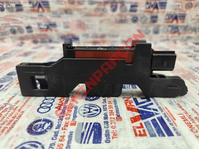 8X0907525 - ANTEN TUTUCUSU