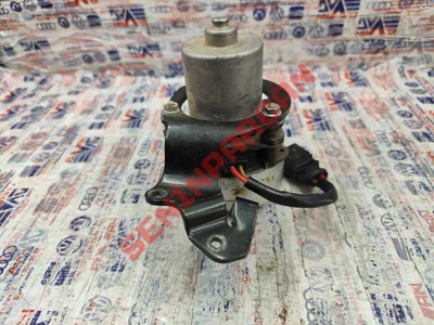 5Q0612391M - VAKUM POMPASI TUTUCUSU