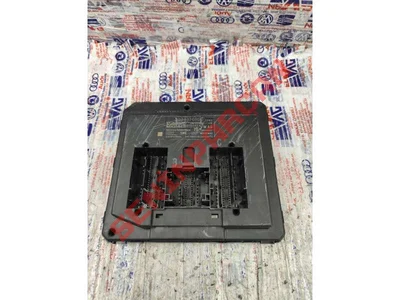 2Q0937090E - SIGORTA KUTUSU KAPAGI