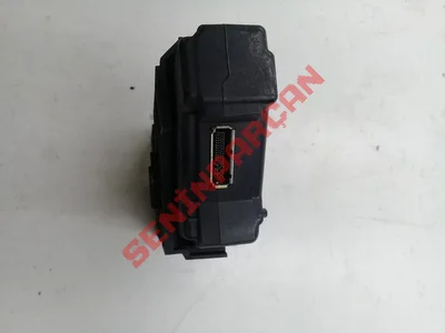 5N0035342F - ÇK ORTAMLI SOKET MEDYA GİRİŞİ - İkinci El Orjinal