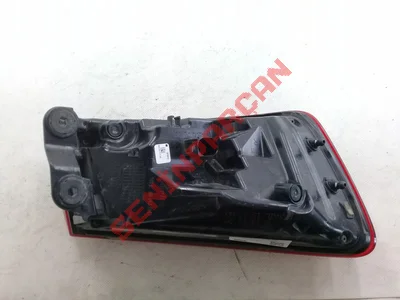 8V5945096A - ARKA TAMPON REFLEKTORU SOL