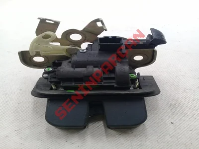 4F9827505 - BAGAJ KAPAGI KILIDI