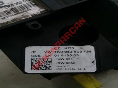 1K0953503AM - SİNYAL LAMBASI,UZUN VE KISA - İkinci El Orjinal