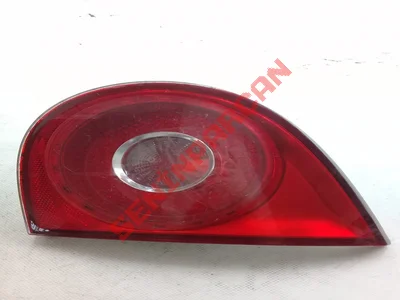 1K6945094F - ARKA SİS LAMBASI BULUNAN