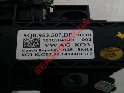 5Q0953507DF - DİREKSİYON KOLU KOMB. ŞALTERİ - İkinci El Orjinal