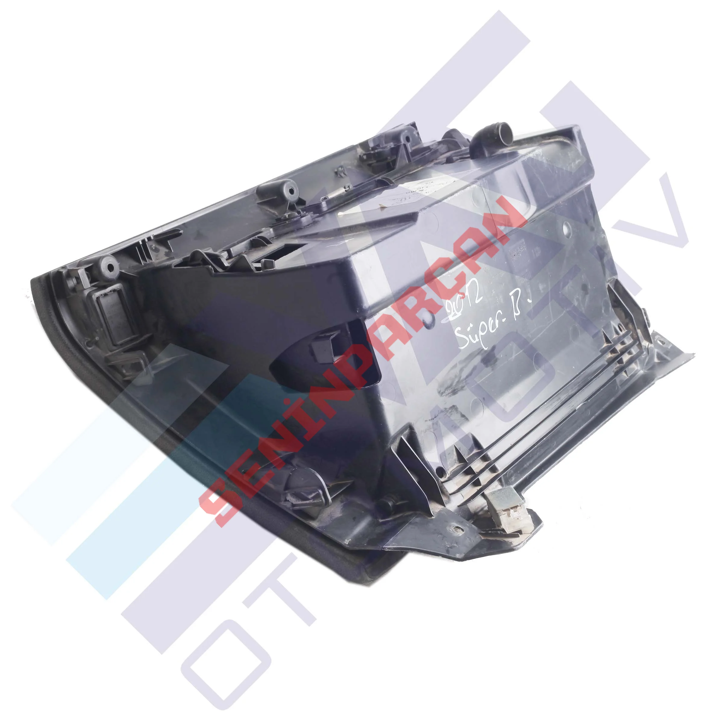 3T1857097B - TORPİDO KAPAK KOMPLE