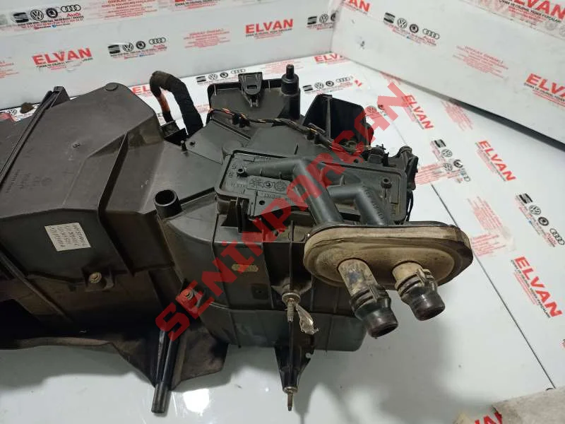 1J1819031A - KALORIFER RADYATORU