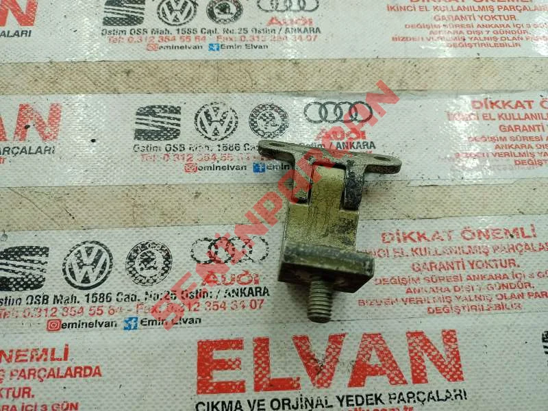 1J6827301A - KAPAK MENTEŞESİ