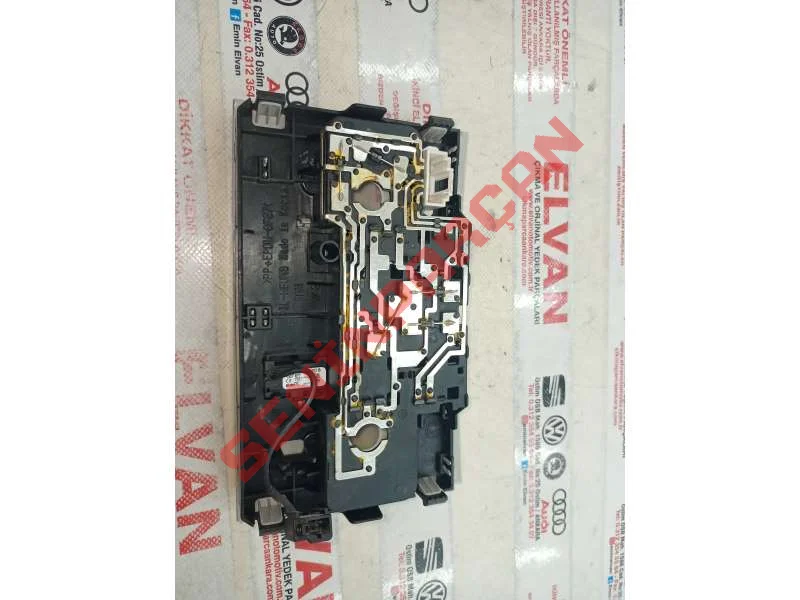 5TA947105 - İÇ VE OKUMA LAMBASI