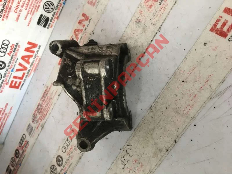 06E145393B - KANATLI POMPA İÇİN TUTUCU