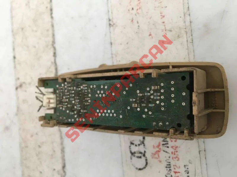 1J0951171D - ULTRASONİK SENSÖRÜ OLAN