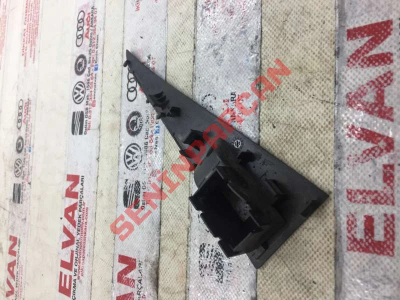 1P0867227A - TUTAMAK KENARI