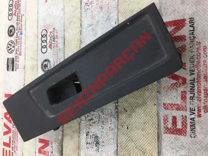 3AB857858 - DÜĞME YUVASI