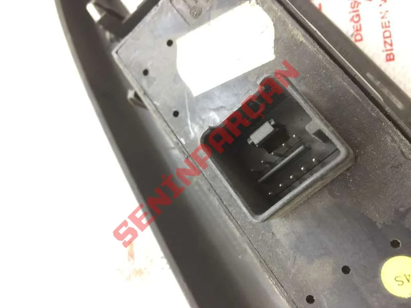 1K4959857 - ELEKTRİKLİ CAM OTOMATİĞİ