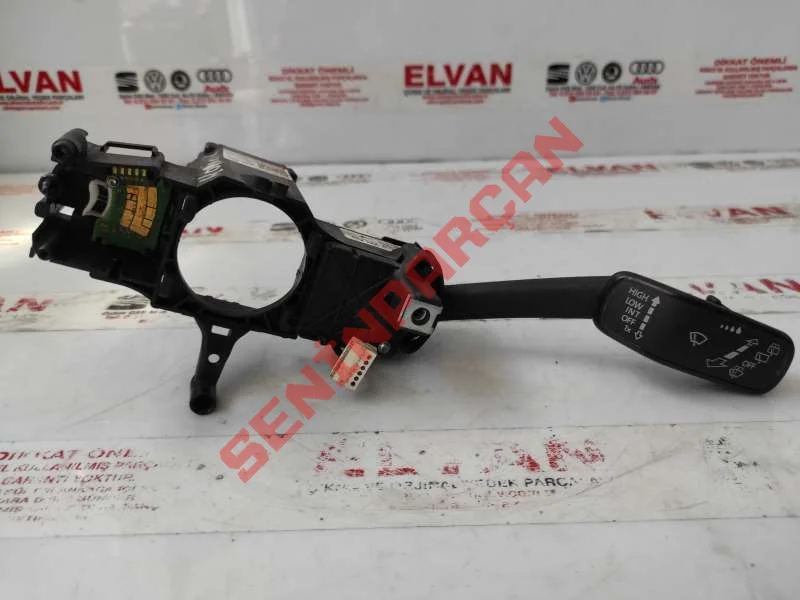 5Q0953502AG - DİREKSİYON KOLU KOMB. ŞALTERİ