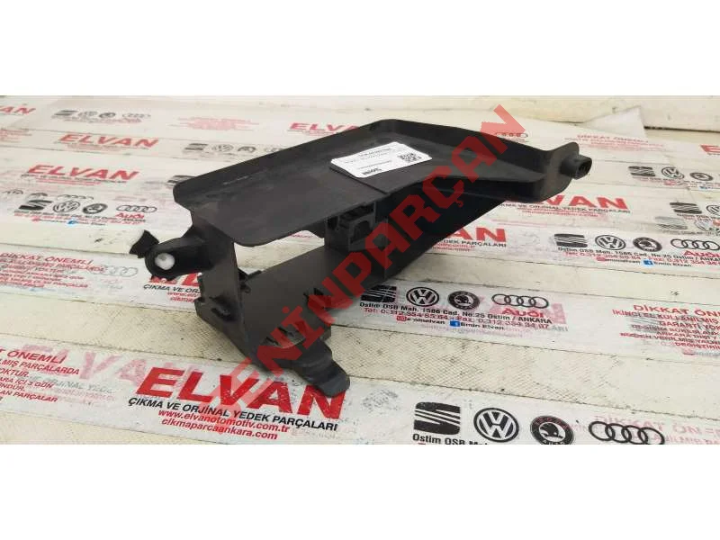 5K0937545 - SOKET MUHAFAZASI TUTUCUSU