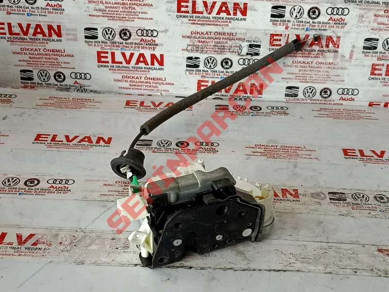 8X1837015B - KAPI KILIDI