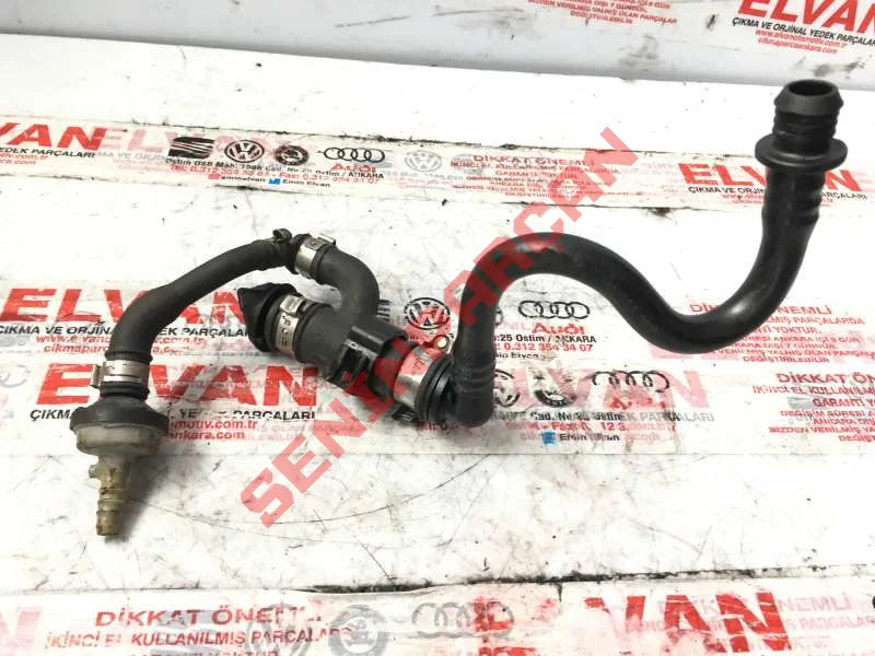 058133370A - ADAPTOR