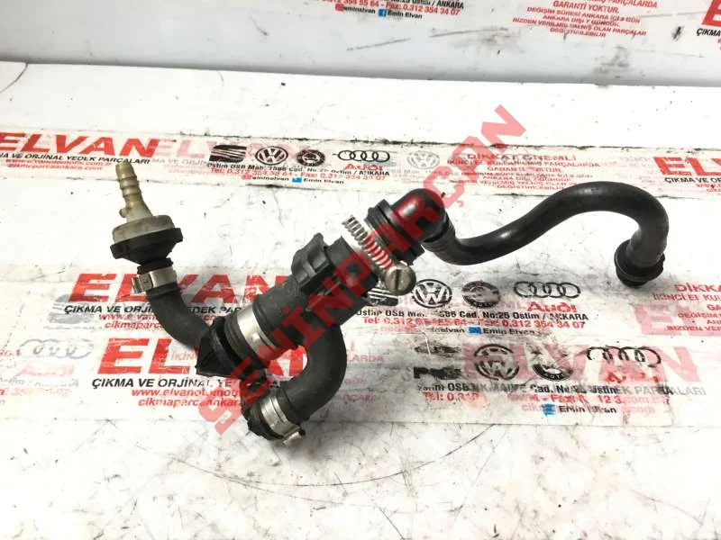 058133370A - ADAPTOR