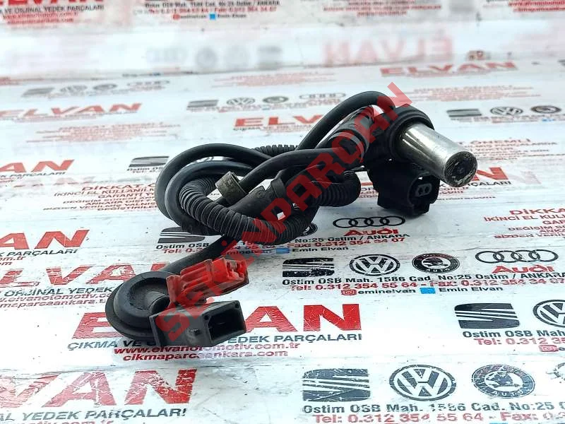 1J0973702 - KABLO SOKETI