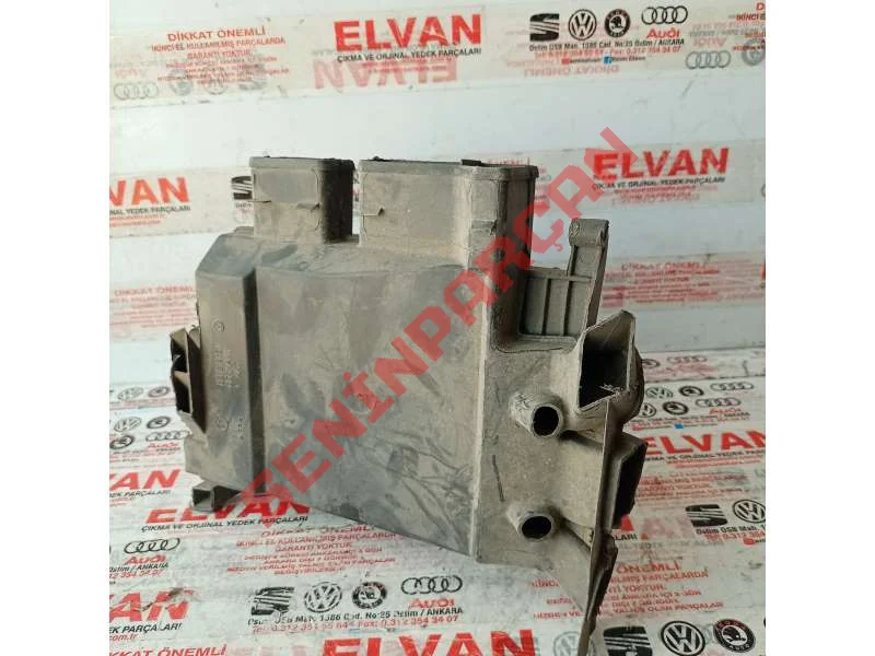 3B1819151 - AYAK BÖLMESİ HAVA ÇIKIŞ KANALI