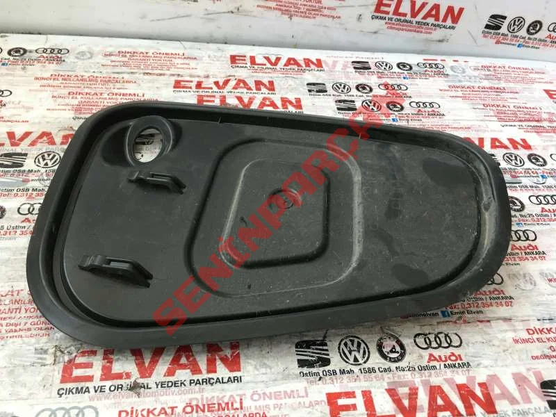 5G4837916D - KAPI İÇ SACININ KORUYUCUSU