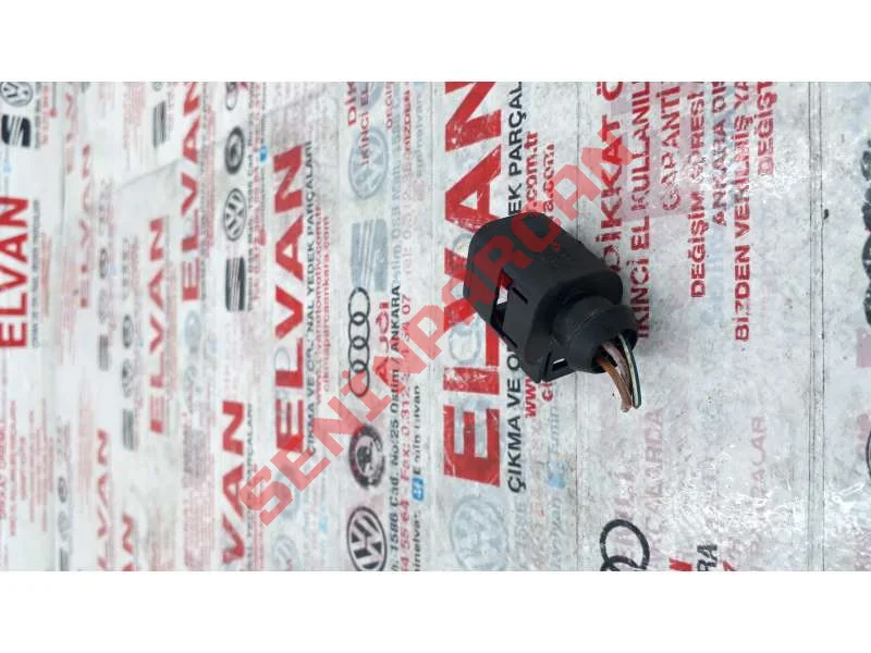 4B0973712 - KABLO SOKETI