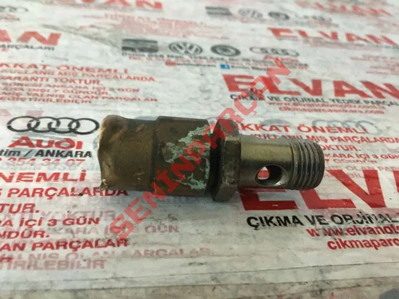 6N0919081A - YAKIT POMPASI