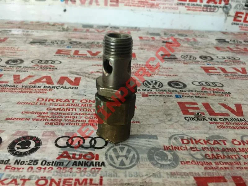 6N0919081A - YAKIT POMPASI