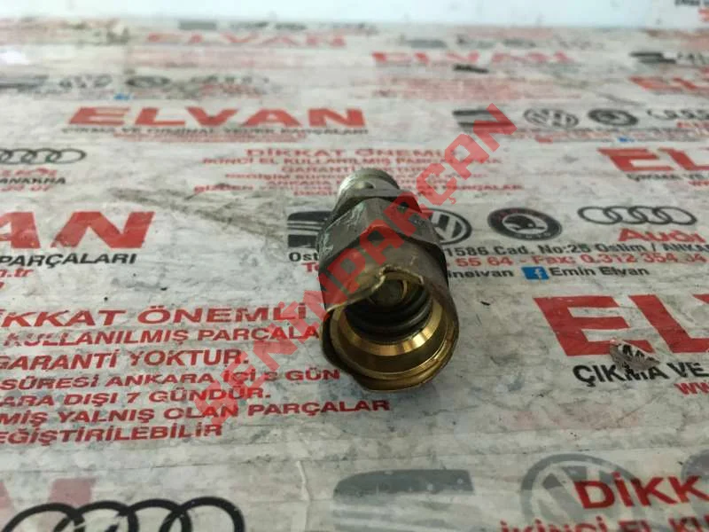 6N0919081A - YAKIT POMPASI