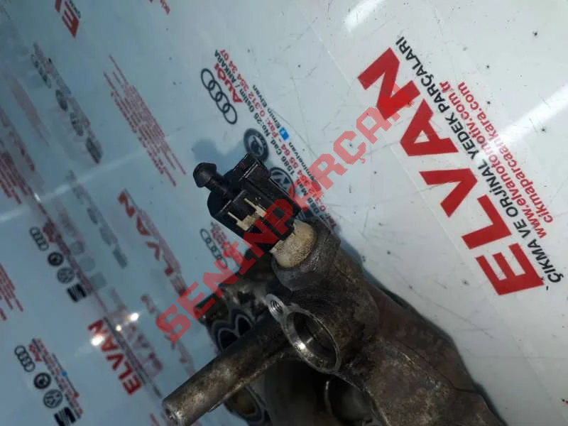 1J0973081 - KABLO SOKETI