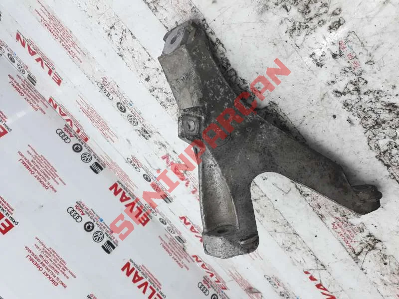 8E0199308AR - BRAKET