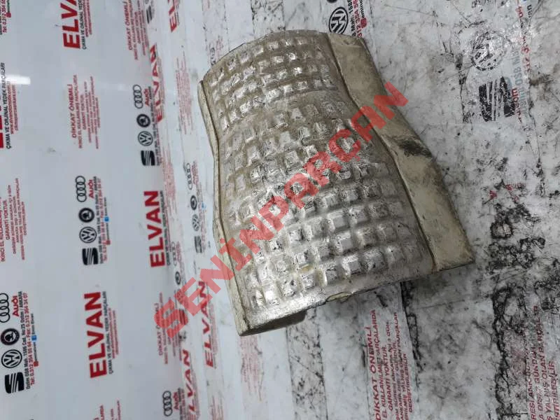 5Q0407721D - AKS MILI